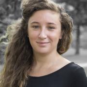 Sarah Smith Headshot